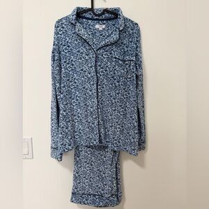 Secret Treasures Women's Velour Pajama Set